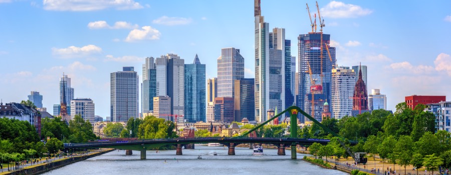 STOXX announces scheduled adjustments to DAX Blue-Chip Indices (Dec. 3, 2025)